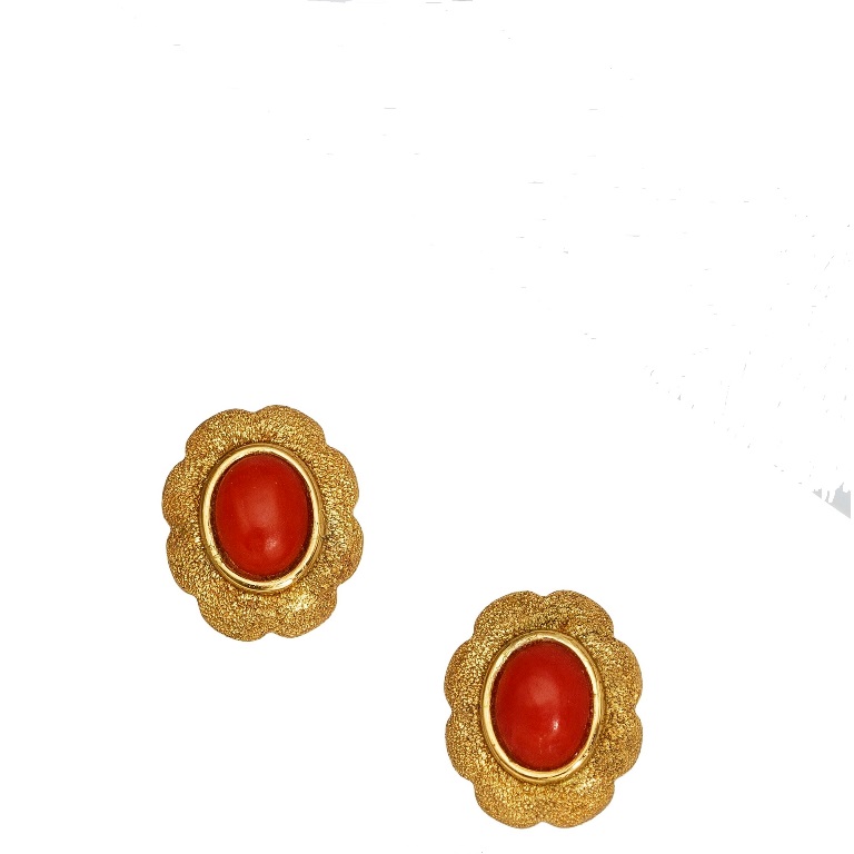 Jewelry036 One pair of earrings featuring oval-shaped coral cabo