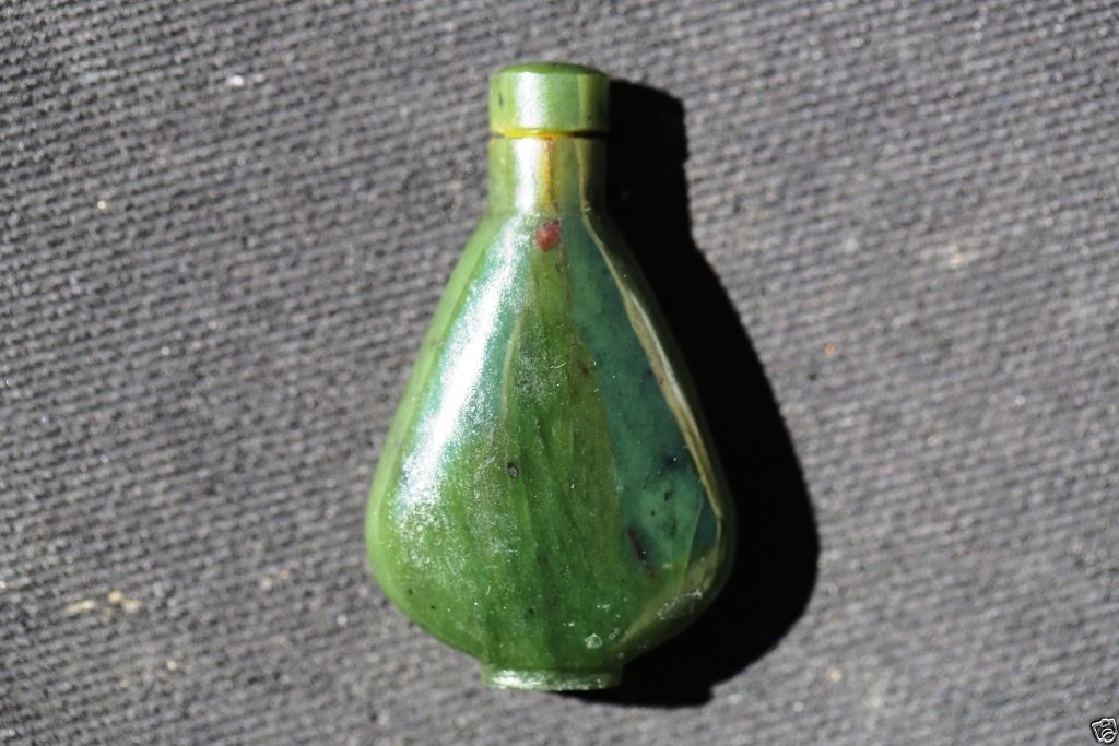 S019 Chinese Spanish jade snuff bottle,19th/20th Century