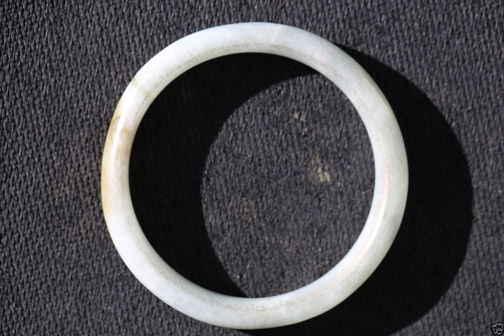 Jade032 jade bangle interior diameter is about 56MM outside dia