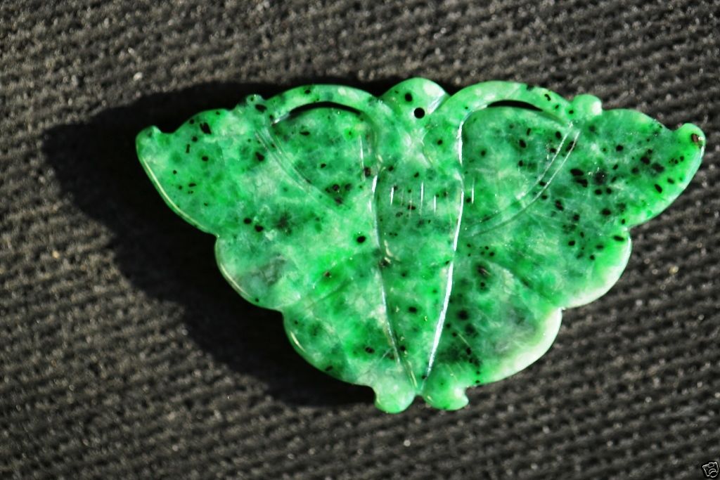 Jade007 Beautiful antique green jade butterfly pendant 50 MM X 3
