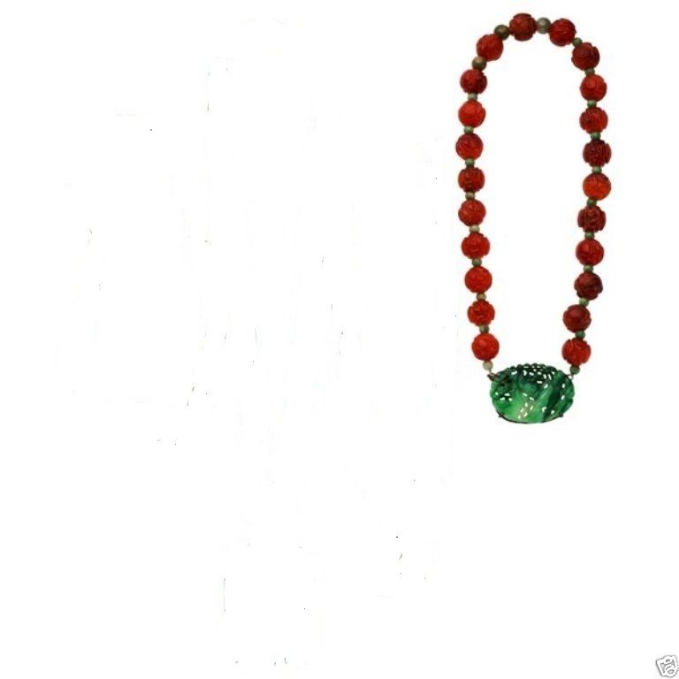 古董中国配对雕刻的红宝石珠子项链与翡翠玉吊坠。 19/20世纪
