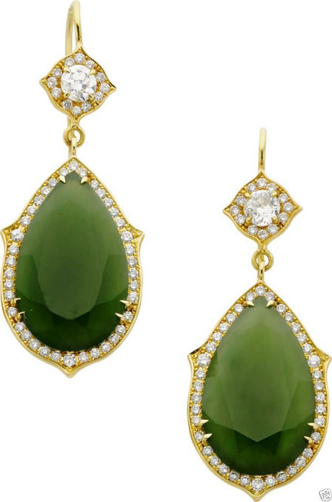 Jewelry002 a pair of 18k gold with nephrite jade and approximate